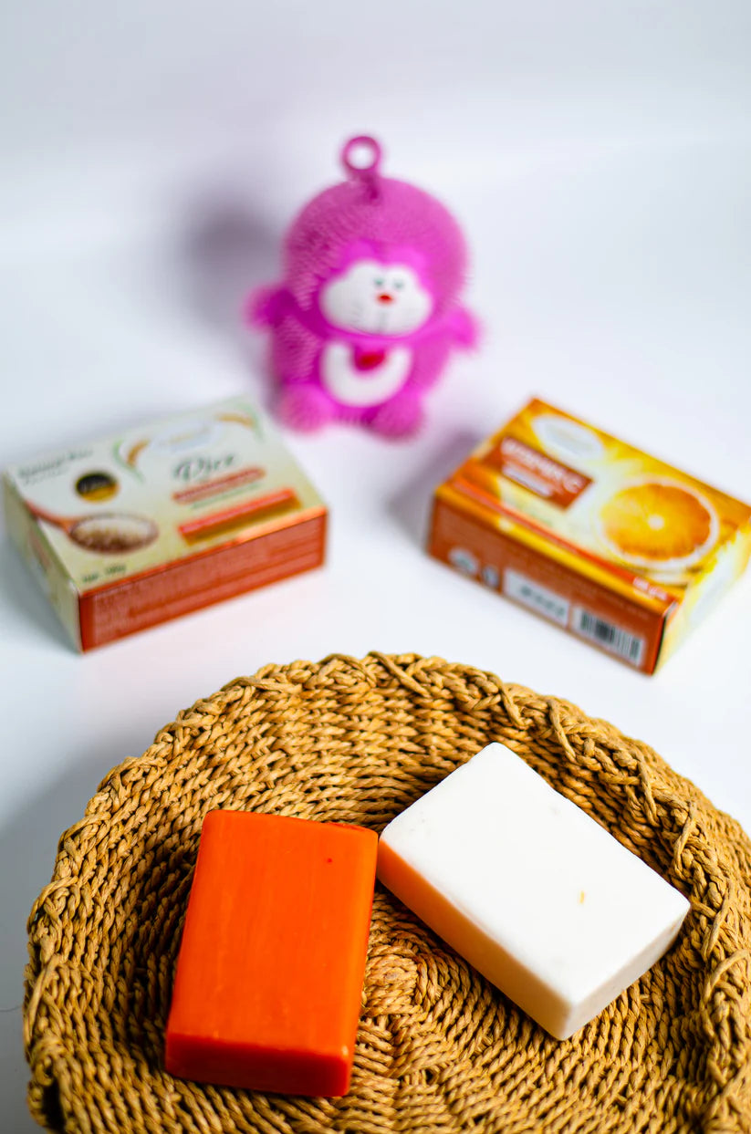 Vitamin C Soap - Brightening & Anti Aging | Yardlie  (100g)